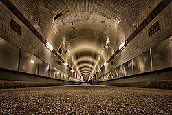 AlterElbtunnel - Bernhard Saalfeld