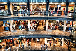 Shopping - Bernhard Saalfeld