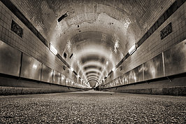 Bernhard Saalfeld - Alter Elbtunnel