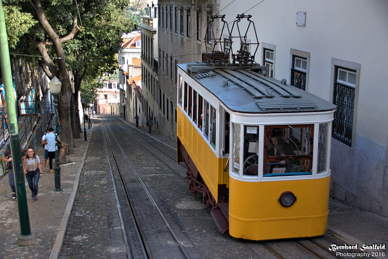 Bernhard Saalfeld - Schraegstrassenbahn