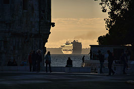 Kreuzfahrschiff_t.jpg