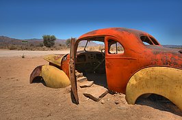 NAMIB0847_DSC07051_8_DSC07052_9_DSC07053_Localtone_t.jpg