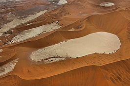 NAMIB1431_DSC02562_t.JPG