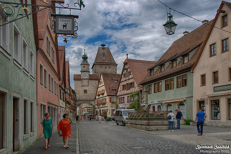 Bernhard Saalfeld - Roederbrunnen