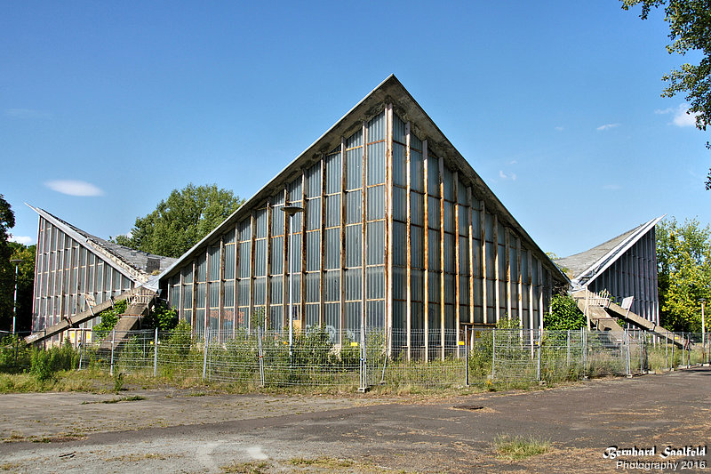 Bernhard Saalfeld - Hyparschale